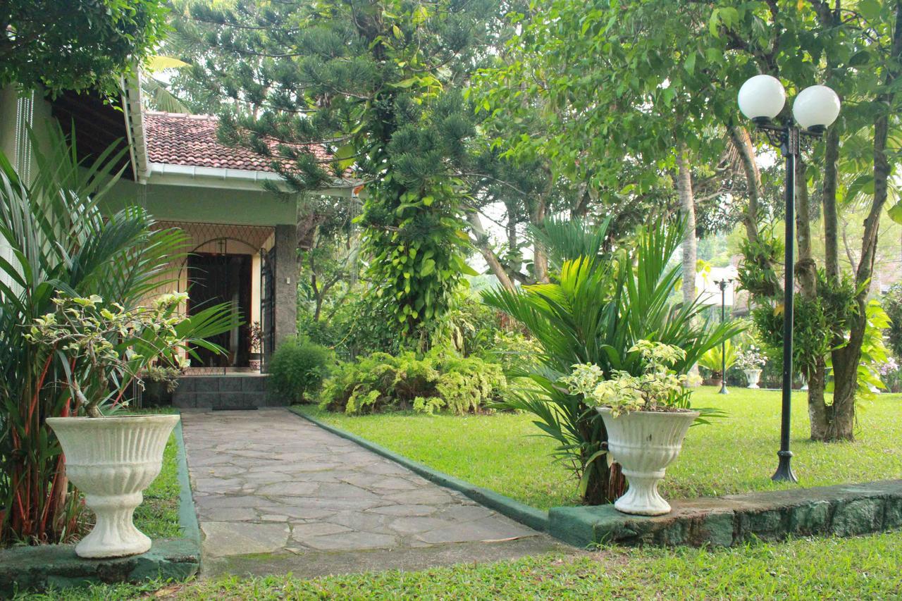 Villa Shade Negombo Buitenkant foto