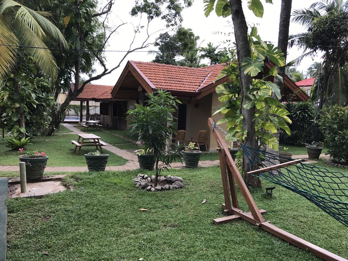 Villa Shade Negombo Buitenkant foto