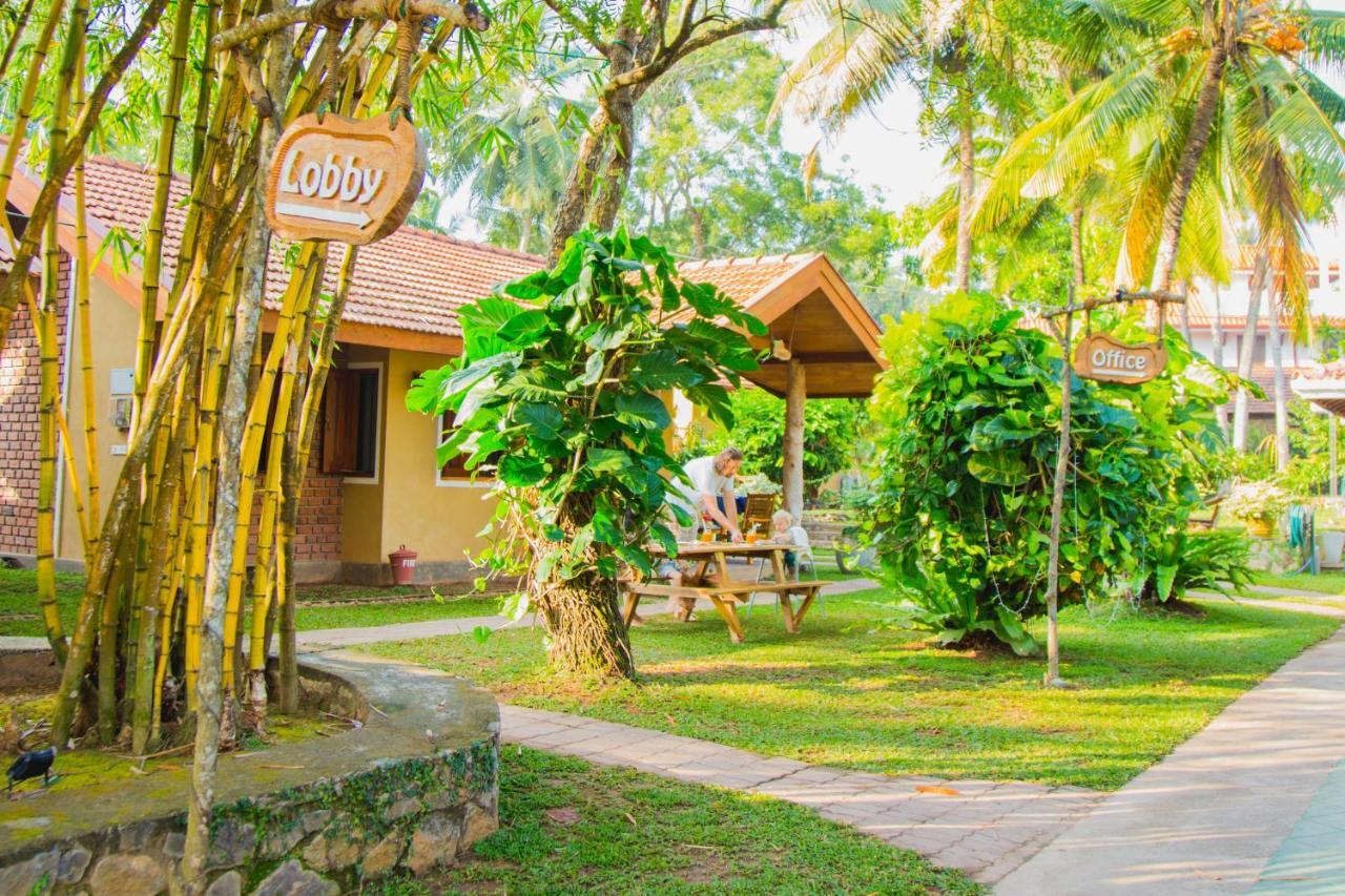 Villa Shade Negombo Buitenkant foto